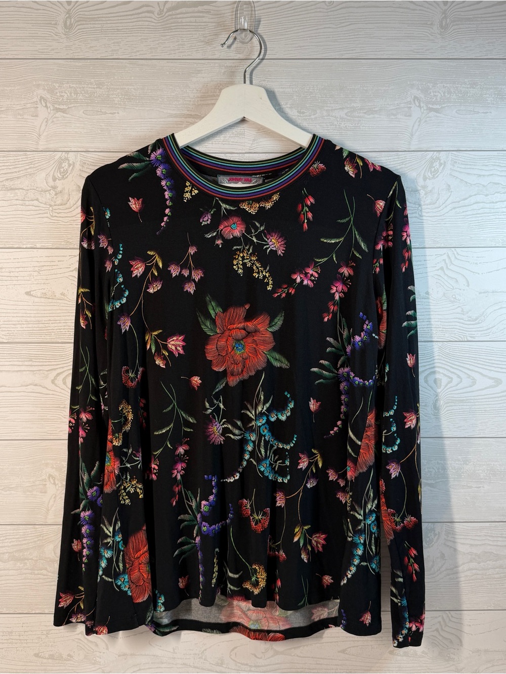 Johnny Was Janie Favorite Mayra Schiffli Long Swing Tee Shirt Black floral small